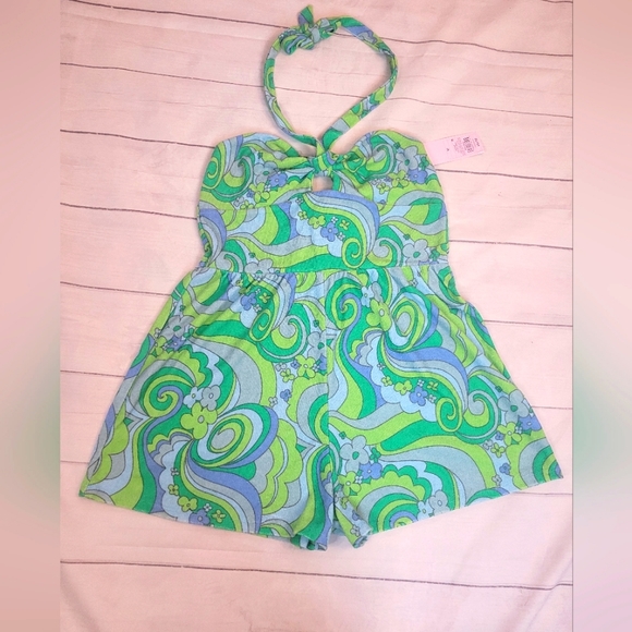 wild fable Pants - Wild Fable towel rompers, shorts green. Juniors